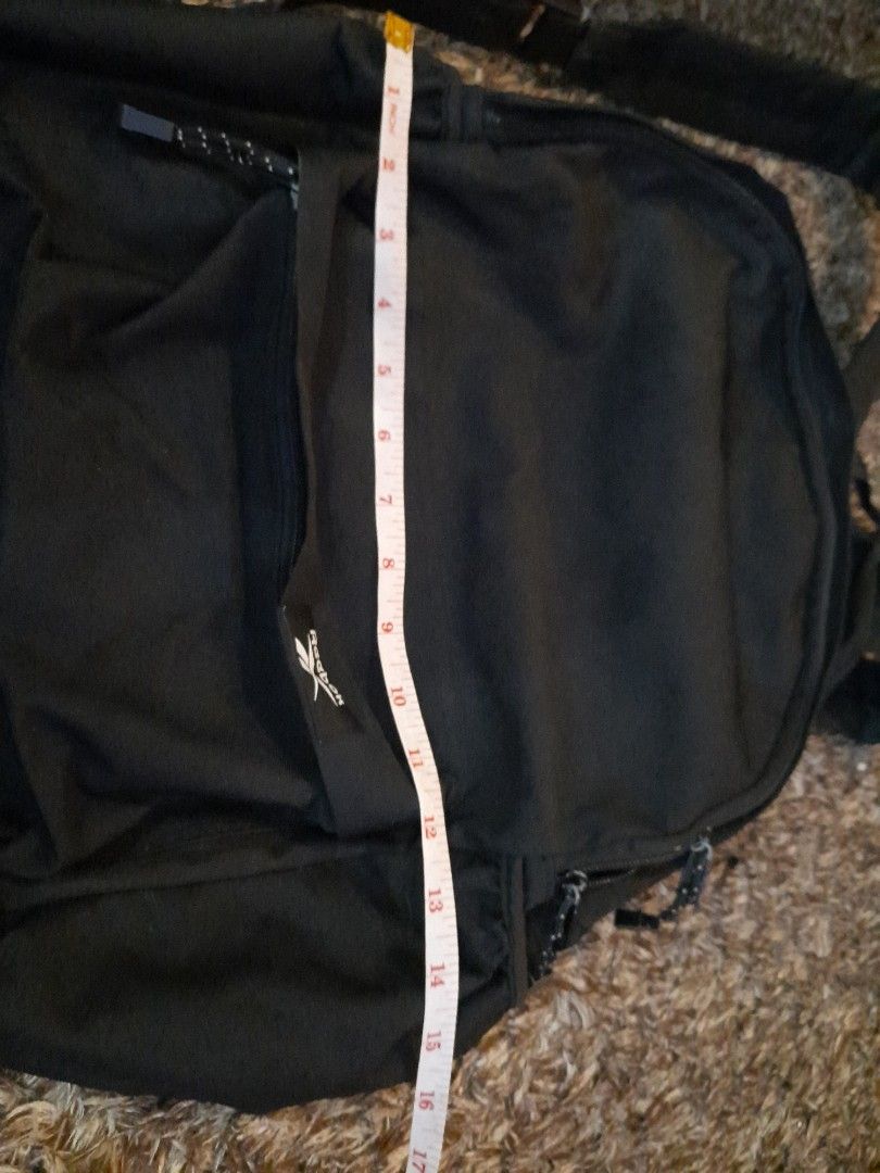 2026 Reebok black backpack (Category: Backpacks) located in Silang. Submitted by sari2bilina (Listing ID 1224802723, Image 3). Description: no flaws.