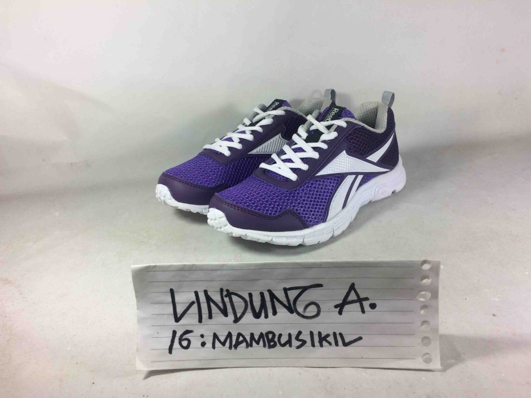 Reebok Run Supreme Sea Original BNIB Fesyen Wanita Sepatu di Carousell