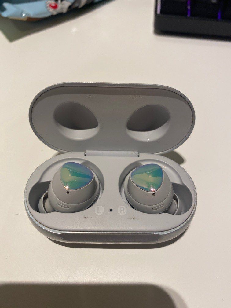 Samsung Galaxy Buds 1, Audio, Earphones on Carousell
