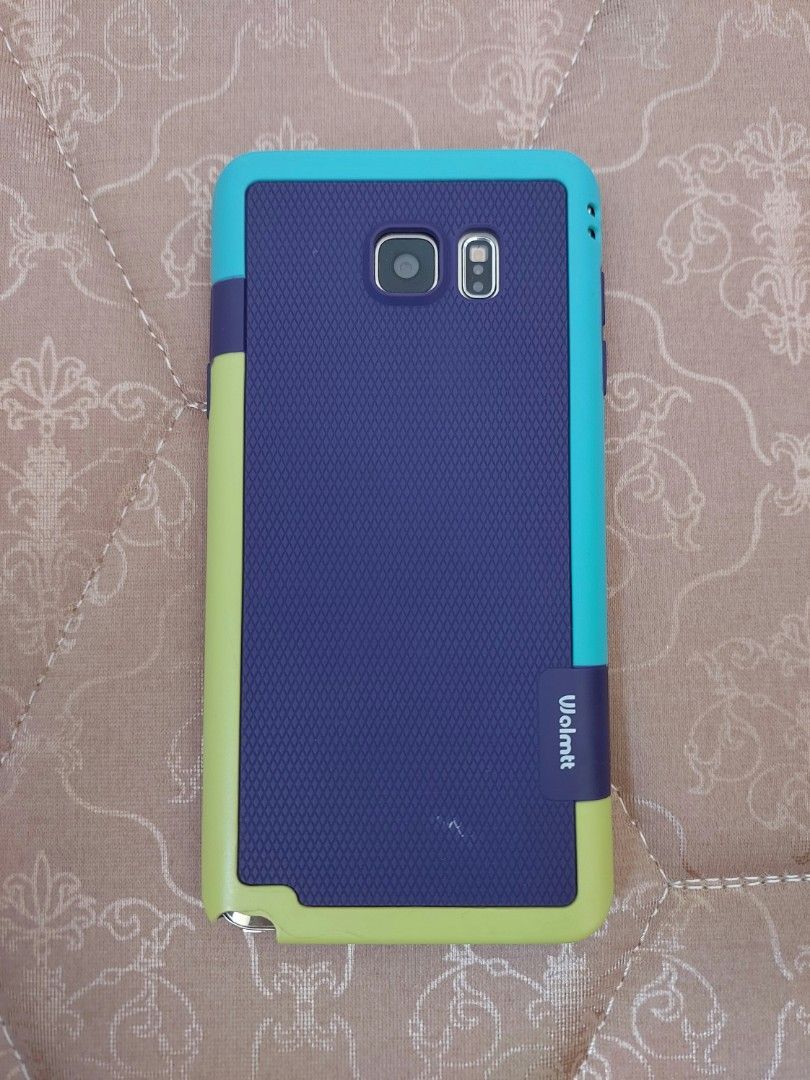 Samsung Galaxy Note 5 | 3GB/32GB | FU (Category: Samsung) located in Pasay City. Submitted by andreiisasundae (Listing ID 1224780598, Image 3). Description: - This Phone is well-used and only has a few hairline scratches on the frame and is a bit faded but has no dents - The only issue it has is that it has a crack on the backglass - It also comes with a case and charger - The battery is still original and has good battery health - The S-Pen stil