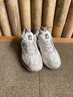 Sepatu Fila Ray Tracer