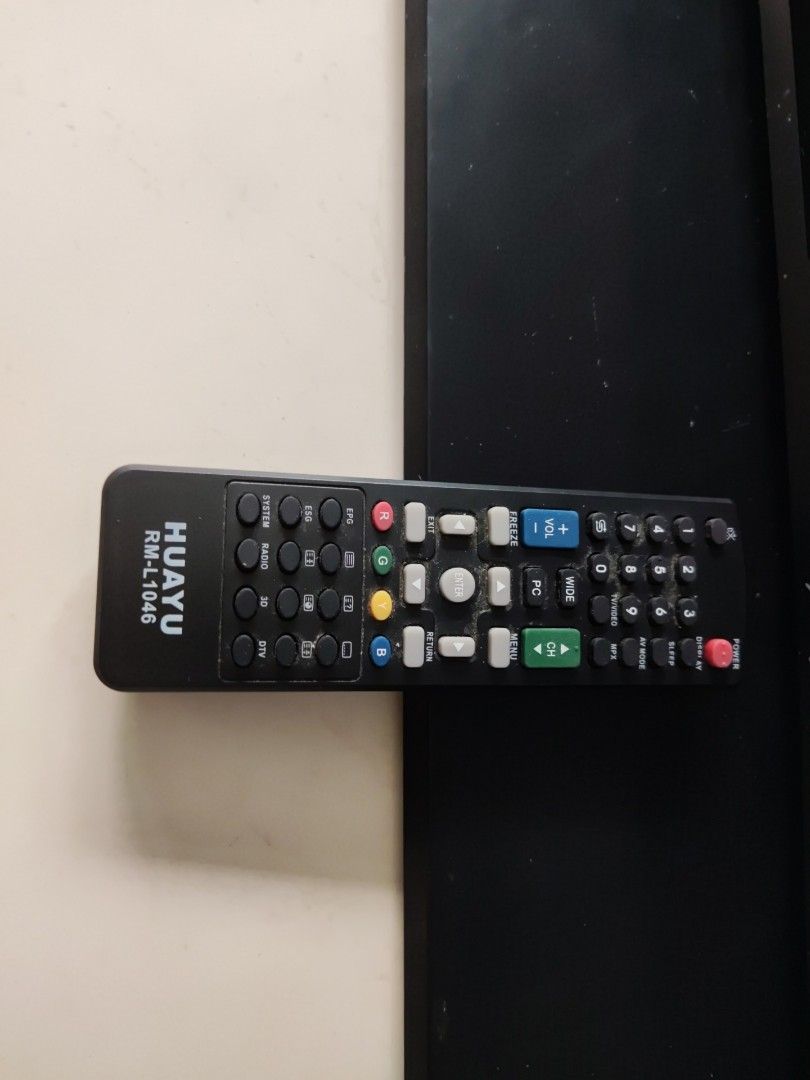 Sharp aquos 32 inch LCD TV (NOT smart and pls read description), TV