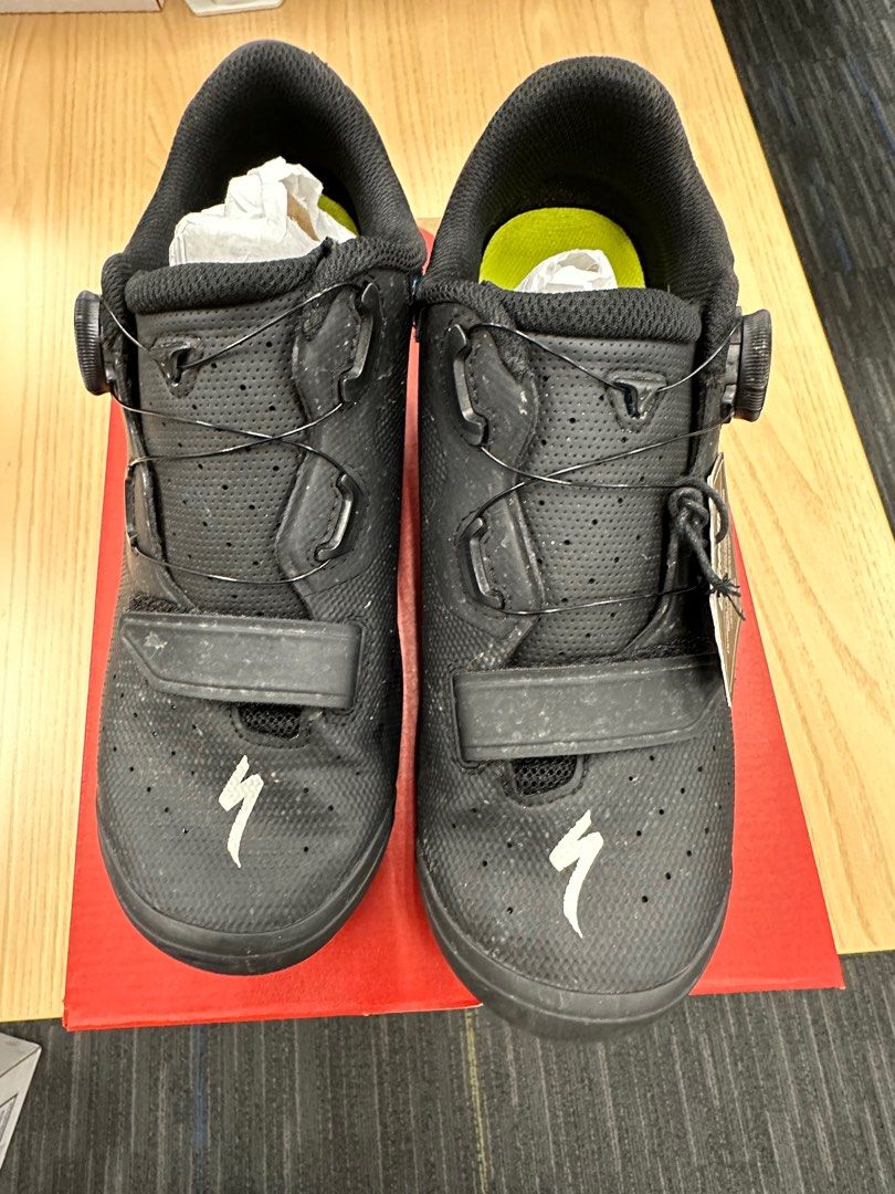specialized SPD recon 2.0 cycling shoe, Sports Equipment, Bicycles