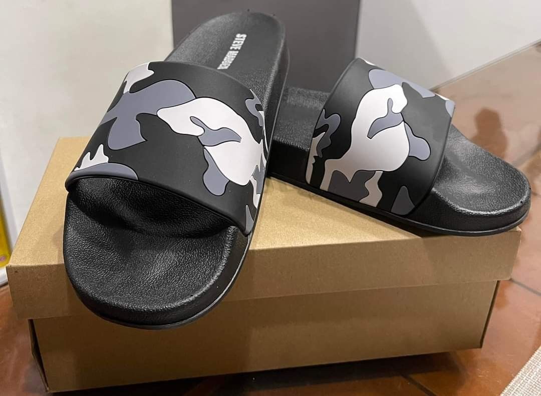 Steve madden on sale camo slides