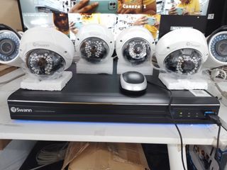 SWANN 16 CHANNEL NVR 8 CAMS CCTV
