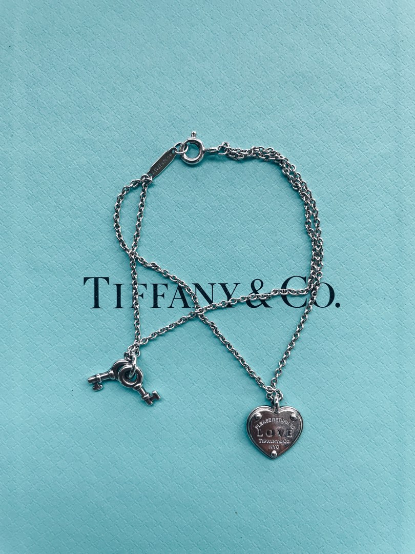 Tiffany love heart store tag key bracelet