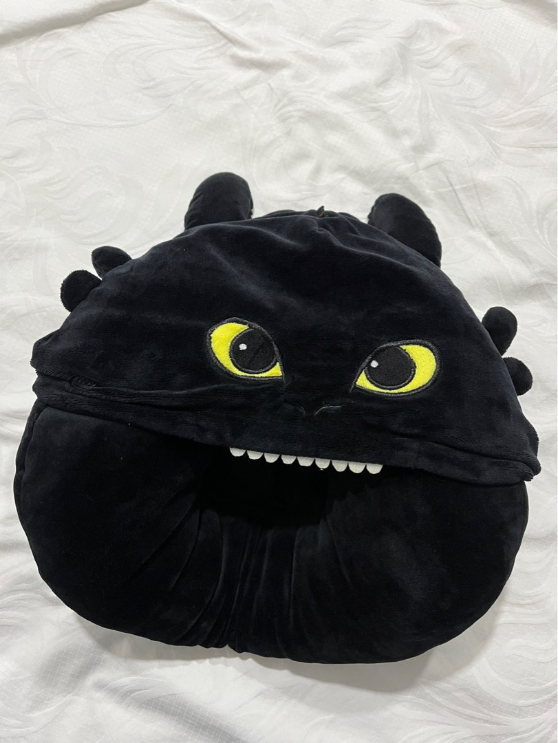 Toothless neck pillow Hobbies Toys Travel Travel Essentials