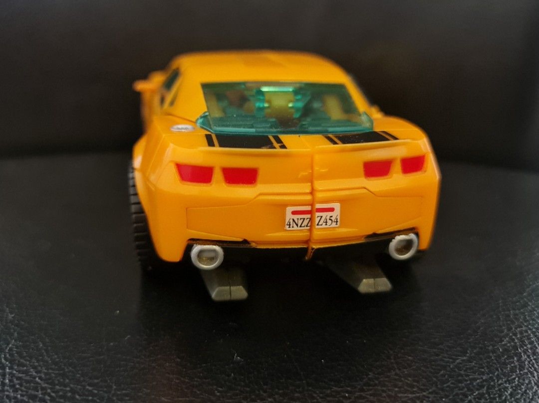 Transformer bumblebee, Hobbies & Toys, Toys & Games on Carousell