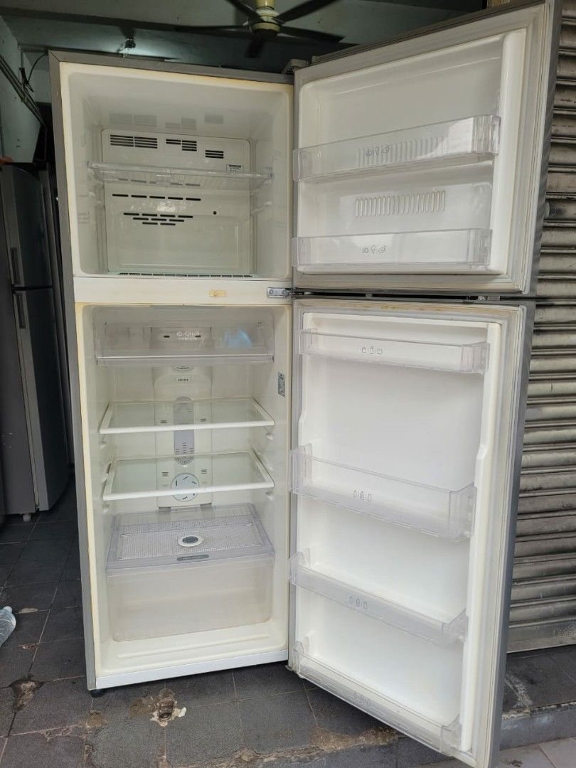 Used LG 2 doors fridge 400L, refrigerator peti sejuk peti ais, good