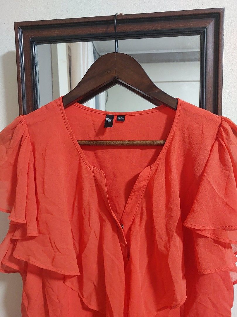Vera Moda Orange blouse (Category: Blouses) located in Taguig. Submitted by purplerobe (Listing ID 1224831620, Image 3). Description: Summer is here this is perfect pair for shorts and walking slippers 1 pc only fabric is comfortable and airy so light and flowy.