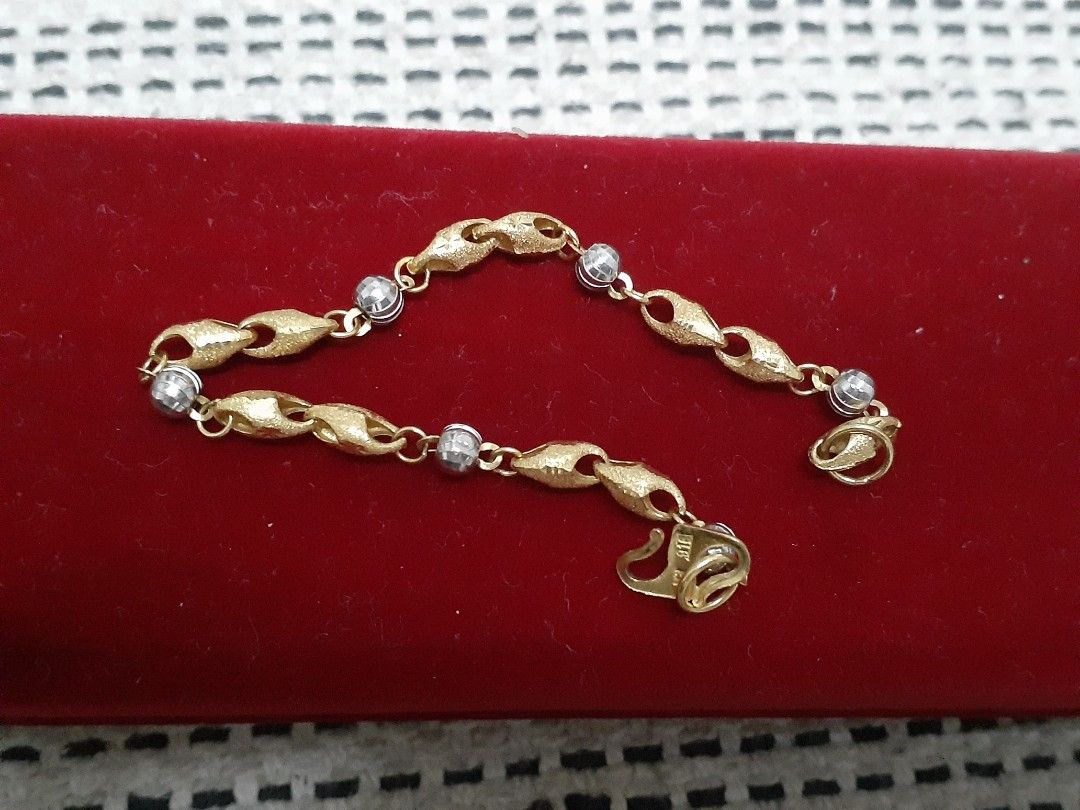 Wah chan on sale pandora gold bracelet