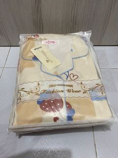 （分類：）位於 。 由 themoonlightstar 提交（商品編號 1224906636，圖片 1）。簡介： 。