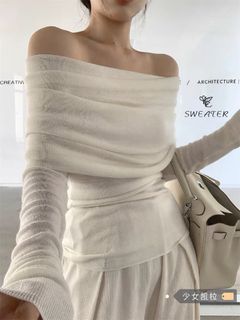 (Category: ) located in . Submitted by bulgingwardrobe (Listing ID 1224905817, Image 1). Description: .