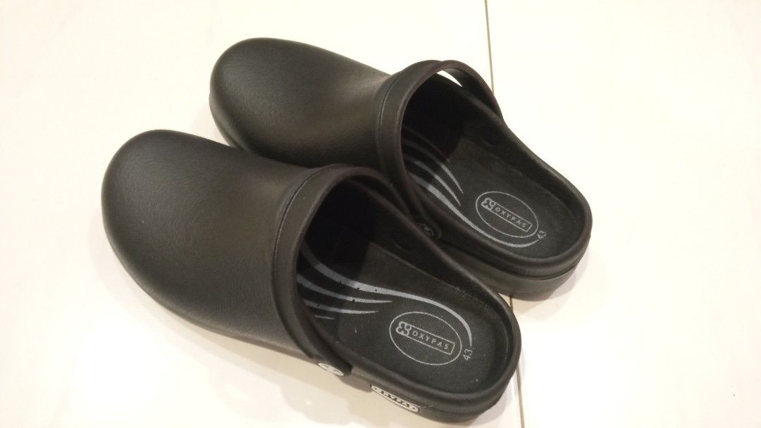 Work safety shoes clogs sandals Oxypas Safety Jogger Bestlight 1