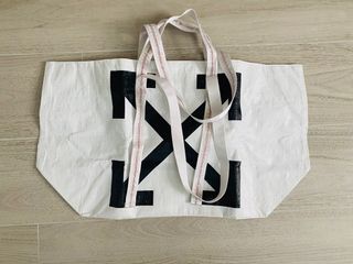 （分類：）位於 。 由 mrkfrt 提交（商品編號 1224822105，圖片 1）。簡介： 。