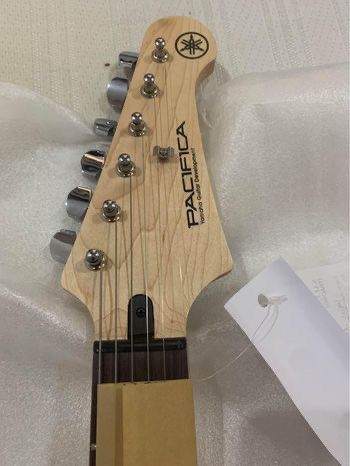 Yamaha Electric Guitar (Category: Musical Instruments) located in San Fernando. Submitted by mercymrod73853 (Listing ID 1224752107, Image 3). Description: Brand new! With tag and intact. Pm for inquiries. .