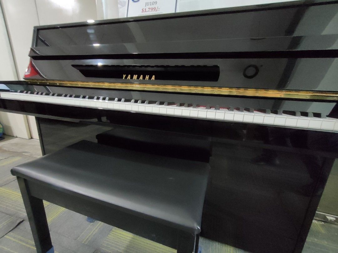 Yamaha JU109PE Upright Piano, Hobbies & Toys, Music & Media, Musical