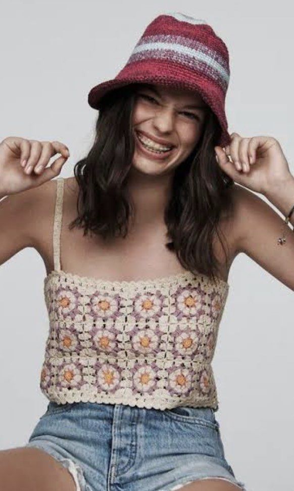 Zara crochet daisy top, Women's Fashion, Tops, Blouses on Carousell