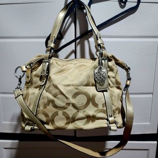 💯 AUTHENTIC COACH Poppy Tote in Gold w/ dust bag