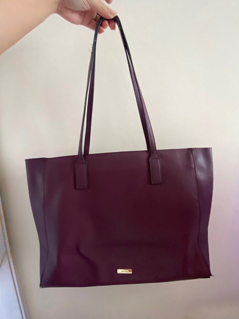 Purple tote bag store