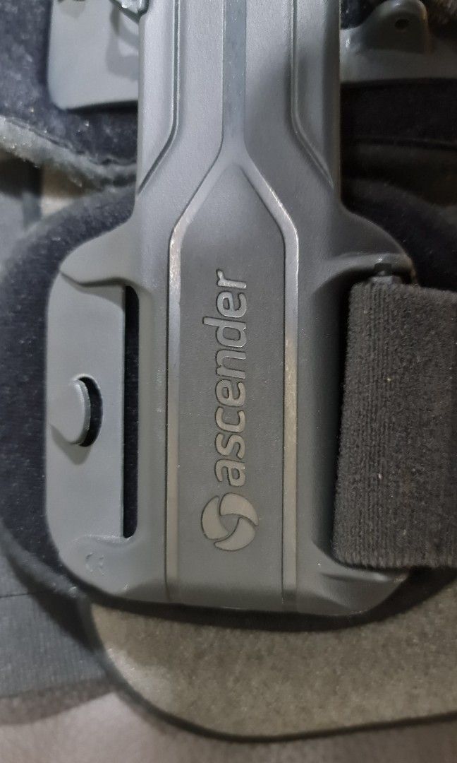 Ascender Telescopic ROM Knee Brace, Health & Nutrition, Braces, Support