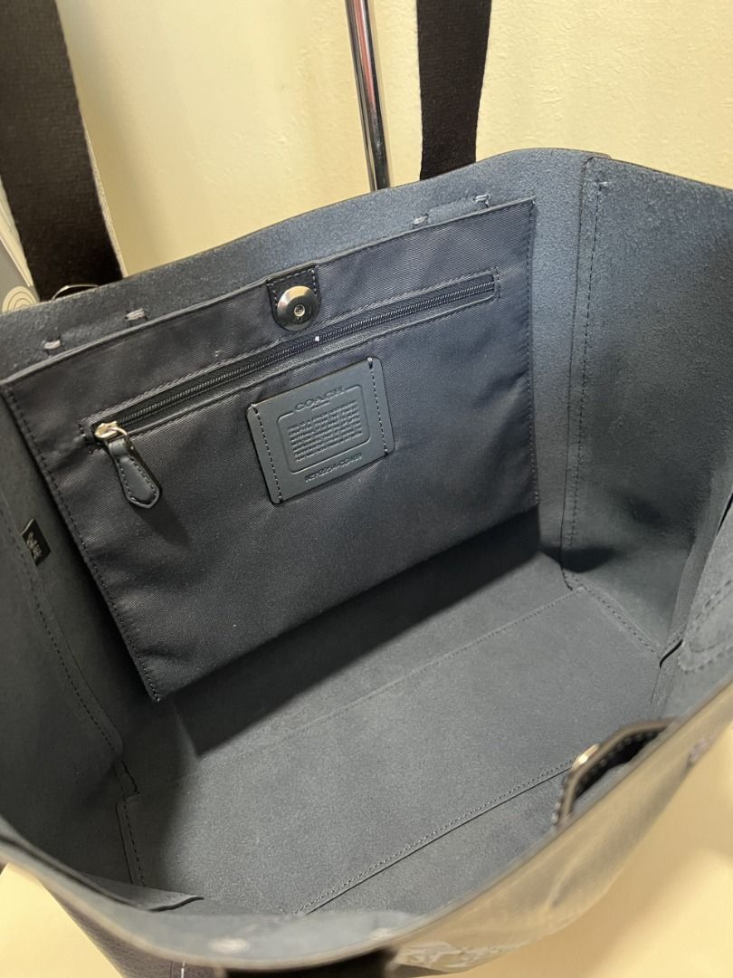 AUTHENTIC Coach Derby Tote With Horse And Carriage in Midnight Navy Multi