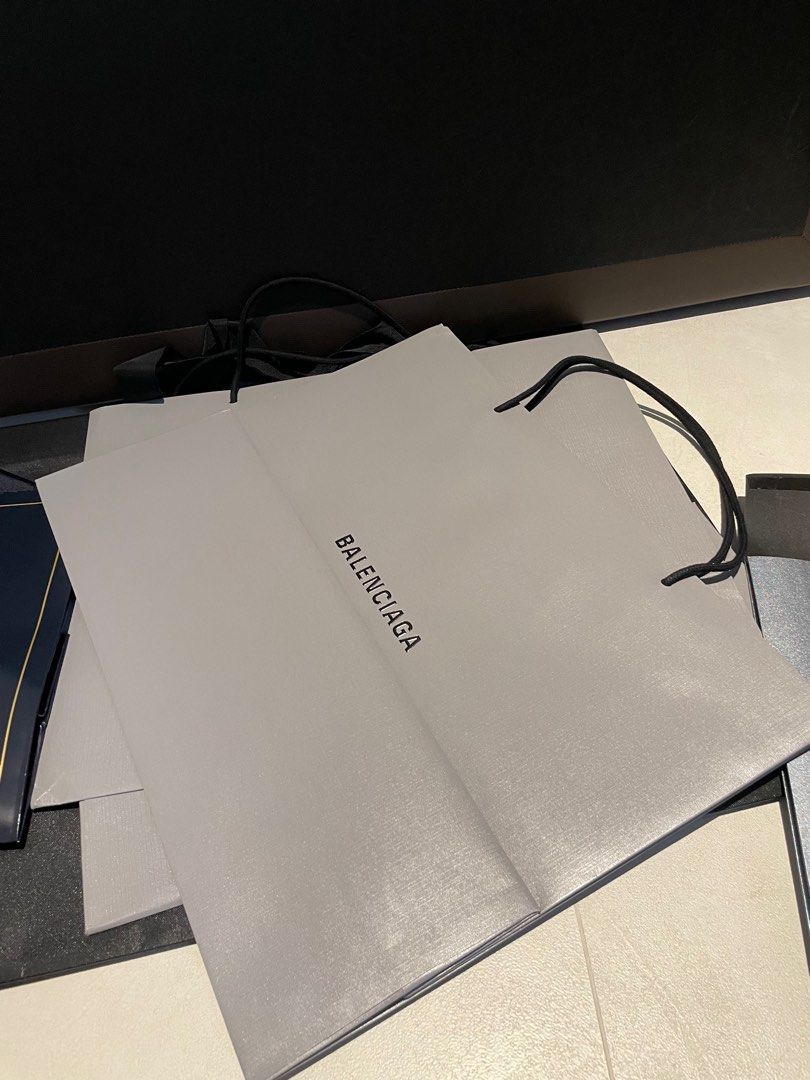 paper bag balenciaga