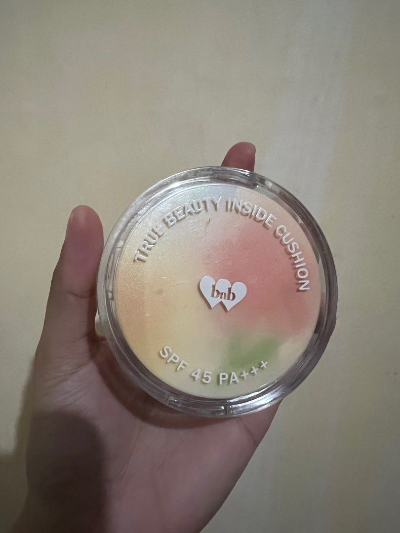 Barenbliss cushion in 02 Medium Bud (Category: Makeup) located in Paombong. Submitted by pewpay (Listing ID 1225085964, Image 1). Description: Used 3x Mirror still with cover No box .