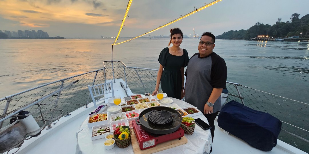 halal yacht dinner