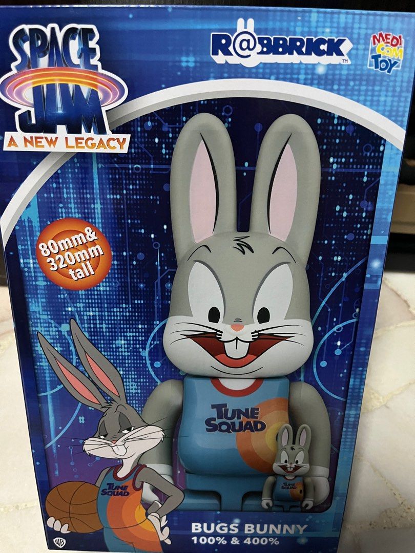 Bearbrick space jam Bugs Bunny 100% + 400%, Hobbies & Toys, Memorabilia ...