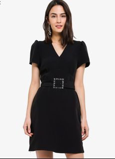 (Category: ) located in . Submitted by mydresses (Listing ID 1225091177, Image 1). Description: .