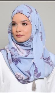 (Category: ) located in . Submitted by LilyAzmi1984 (Listing ID 1225097864, Image 1). Description: .