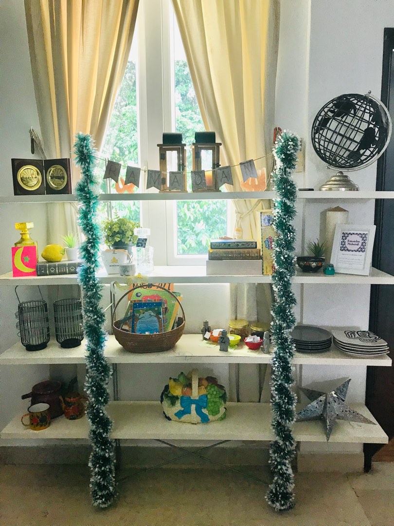 Book shelf/ Display, Furniture & Home Living, Furniture, Shelves