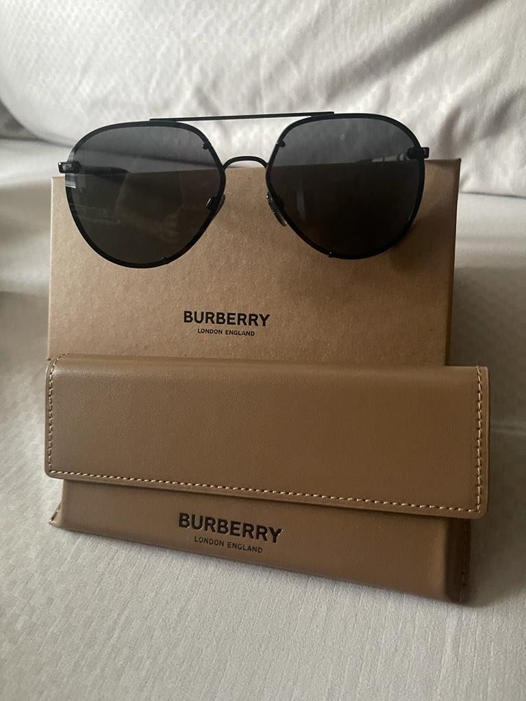 Burberry de deals shades