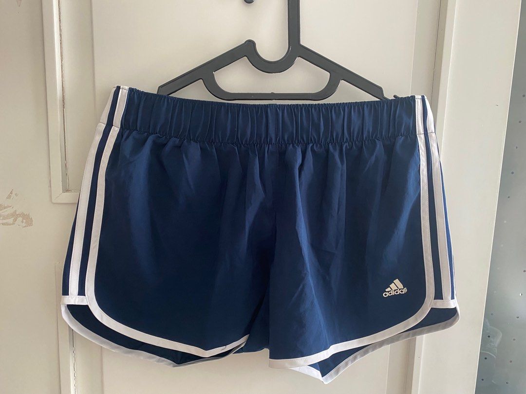 Celana pendek adidas orignal wanita, Olah Raga, Baju Olahraga di