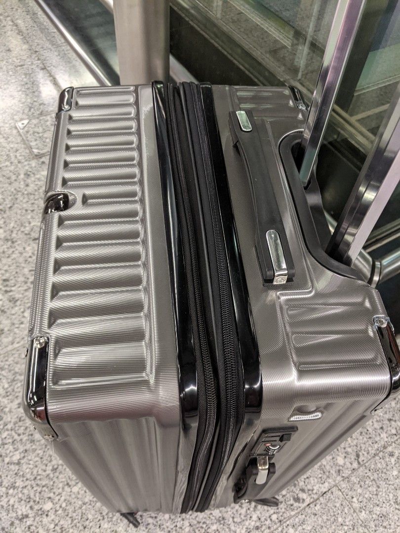 26 inch LARGE size 30 kgs expandable suitcase, check in big luggage