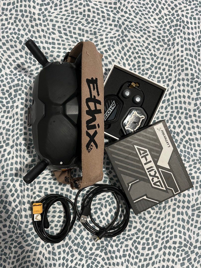 DJI FPV Goggle V1, Hobbies & Toys, Toys & Games on Carousell