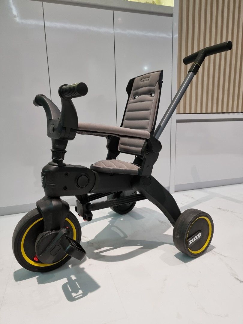Doona Walker tricycle, Babies & Kids, Going Out, Strollers on Carousell