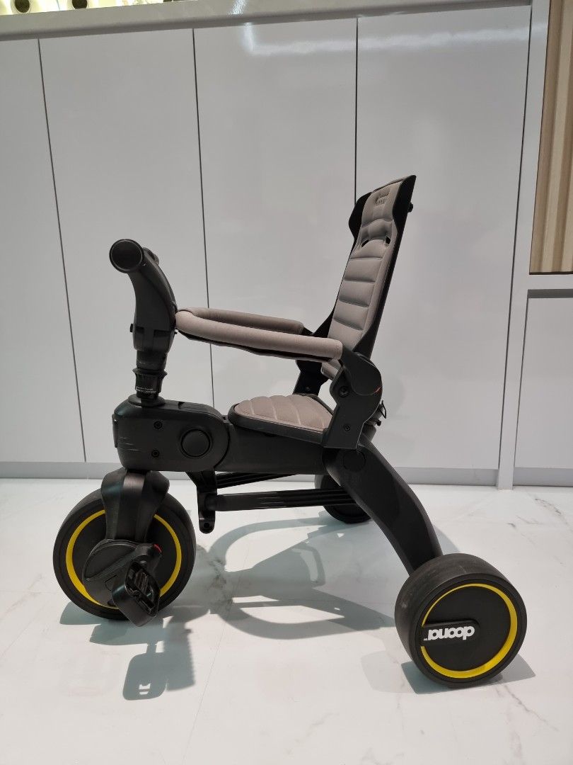 Doona Walker tricycle, Babies & Kids, Going Out, Strollers on Carousell