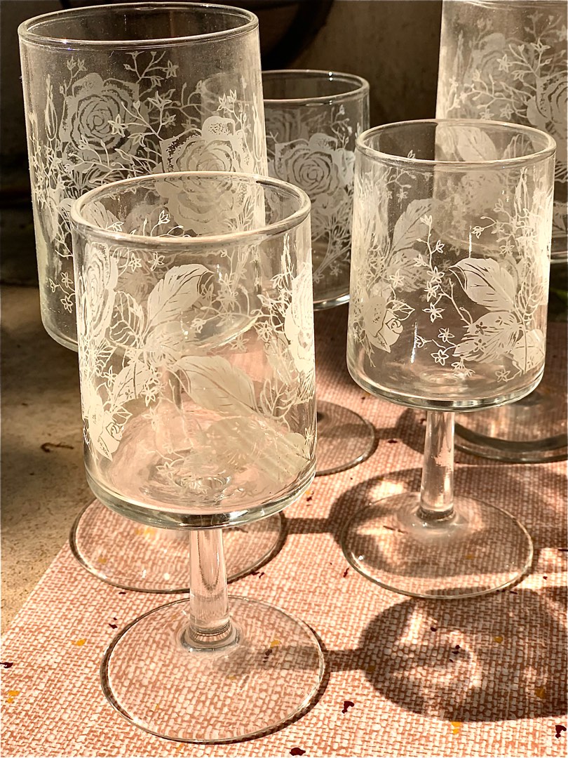 Elegant Rose Wine and Water Glasses, Furniture & Home Living
