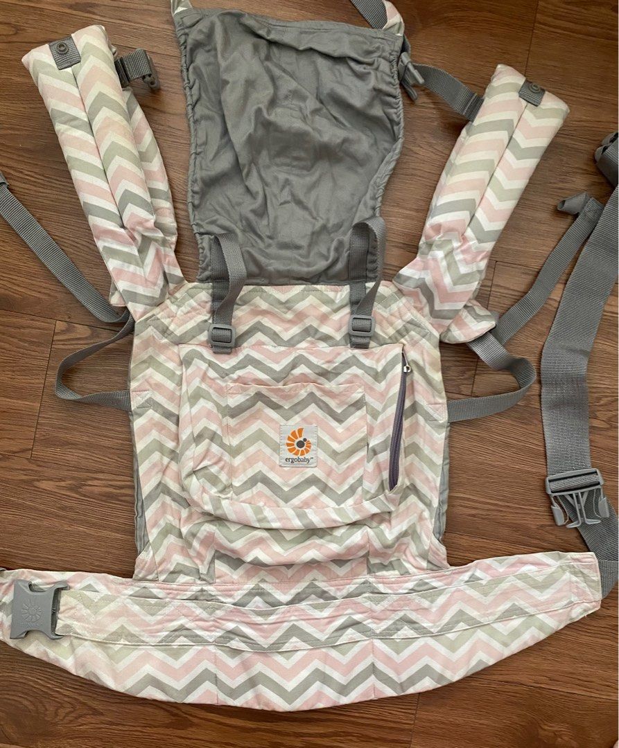 Ergobaby chevron baby carrier