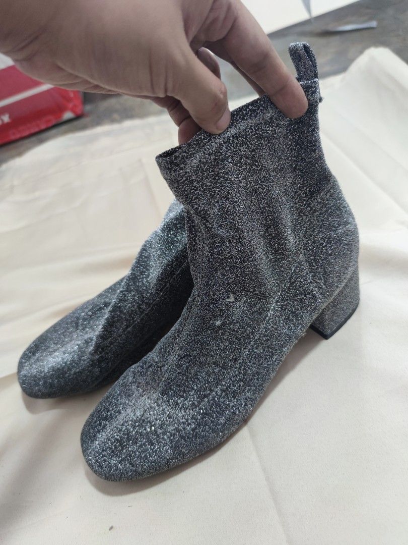 Forever 21 hotsell glitter boots