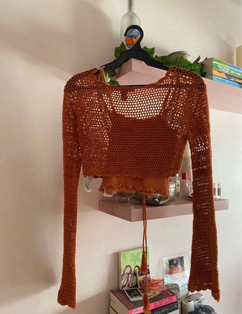 FOREVER 21 Y2K RUSTIC COTTAGE CORE SET (Category: Longsleeves) located in Manila. Submitted by shopblank (Listing ID 1225031063, Image 3). Description: Super nice!! 🧡 Worn once during Arctic Monkeys concert Crochet flared long sleeves top - Small on Tag Ruched Sleeveless Top- Medium on Tag Both can fit S-M :).
