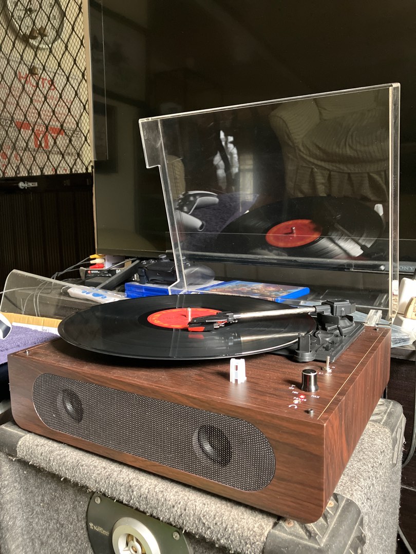 Fornuts American Vinyl Player Allinone Vinyl Record Turntable Music Player with Bluetooth