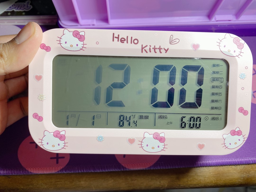 HELLO KITTY Digital Alarm Clock FREE NORMAL MAIL, Furniture & Home
