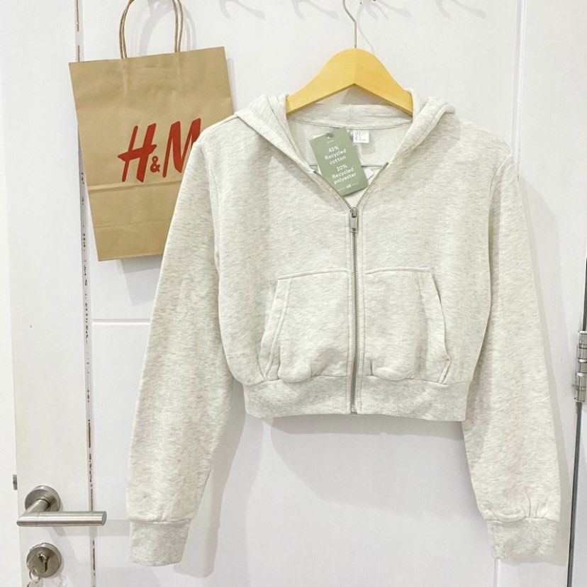 Harga hoodie crop hotsell h&m