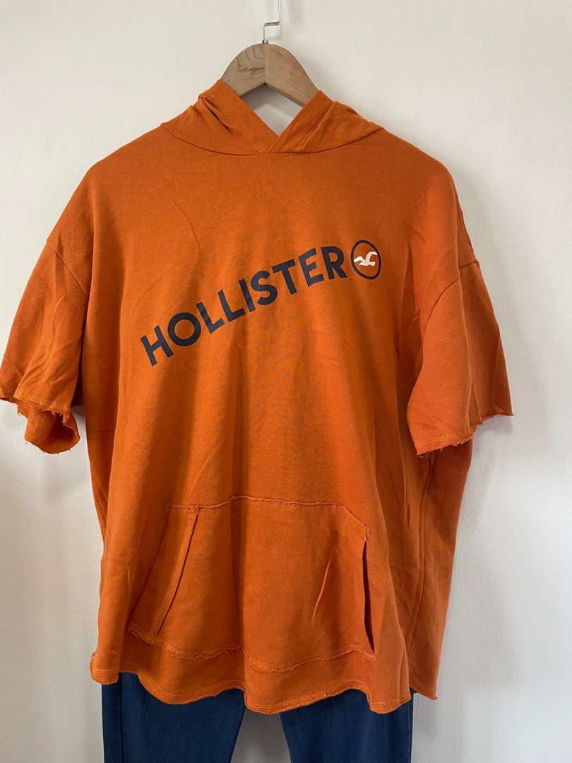 Hollister t shirt hoodie clearance