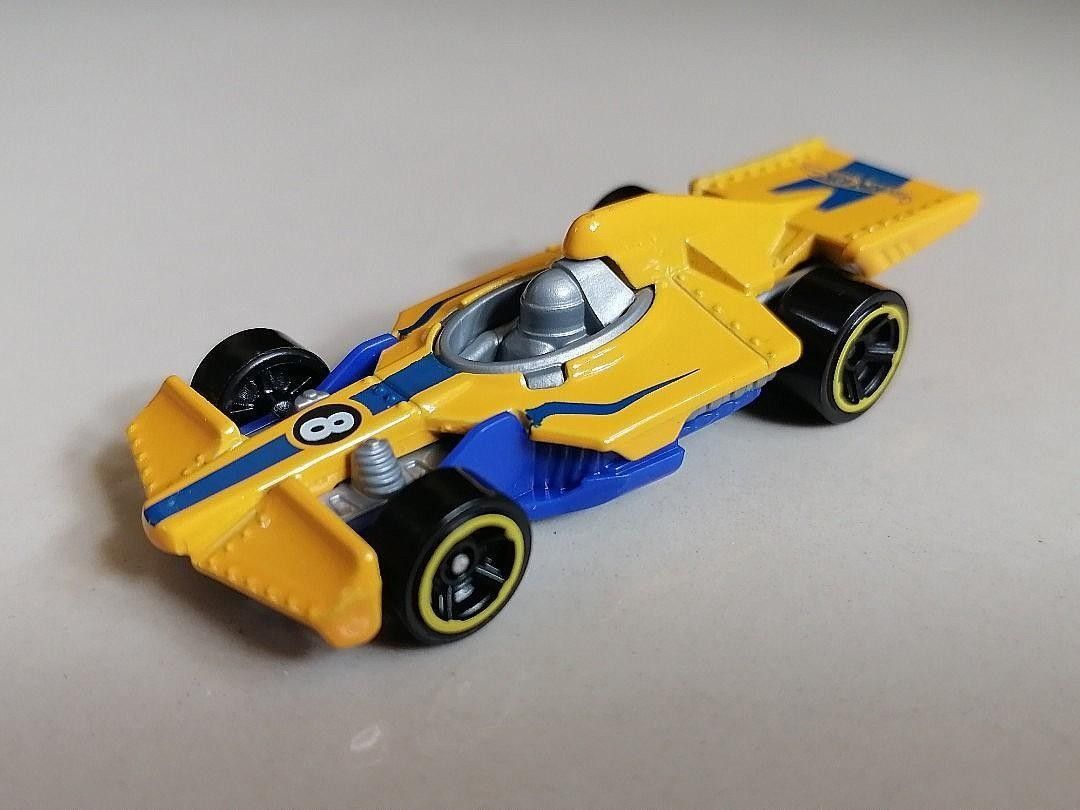 Hot Wheels 2020 Multi Pack Formula Flashback - Yellow - Loose, Hobbies ...
