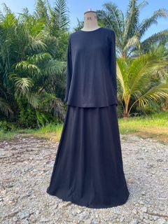 Ironless tshirt with pocket skirt