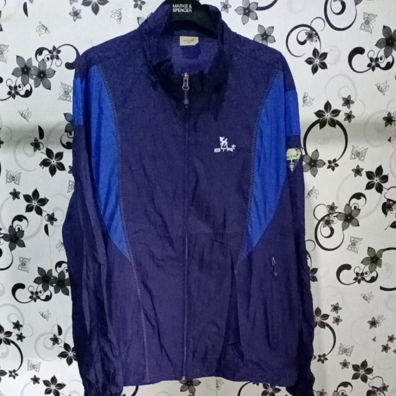 Jaket running man BTR